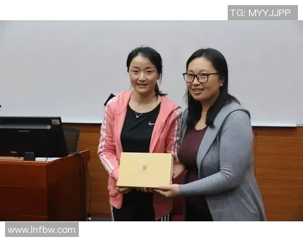 深度对话周敏分享她的网球人生与成长故事的精彩旅程